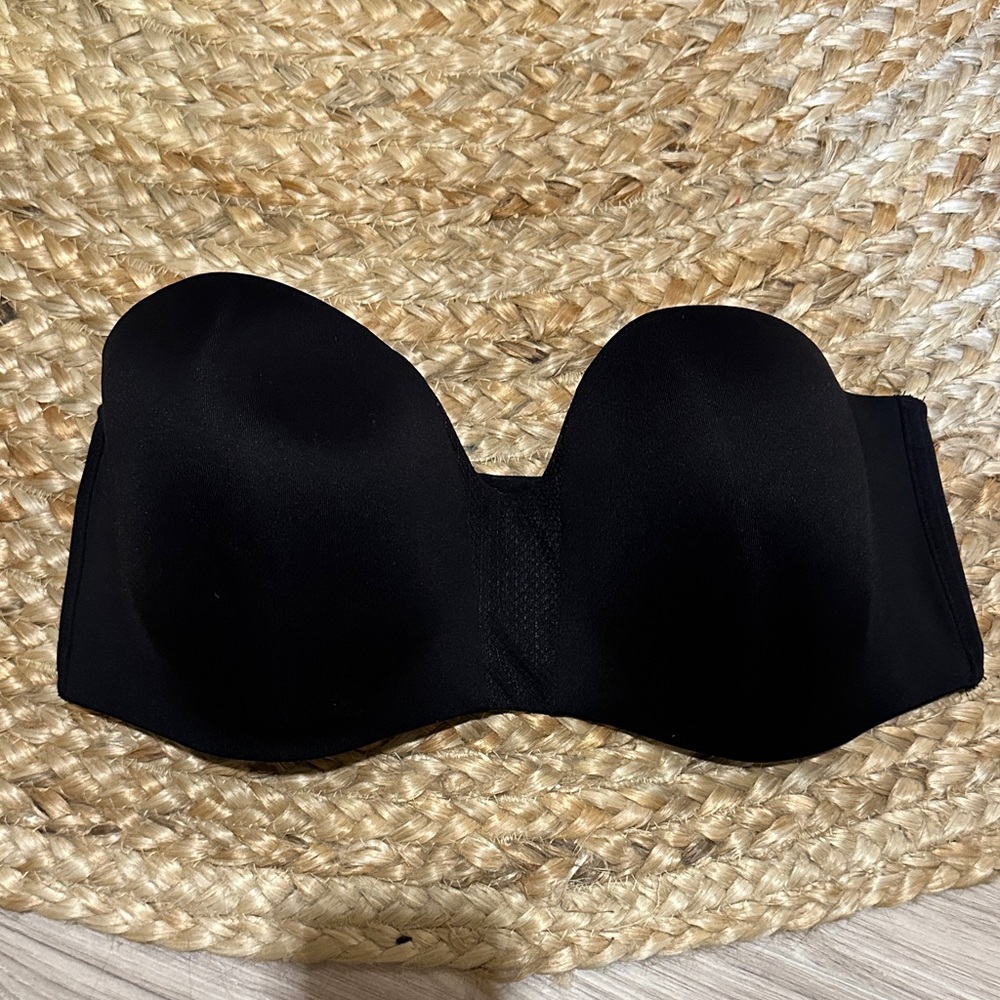 Maidenform Black Strapless Bra